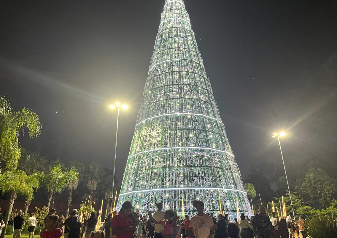 Árvore não era montada para ampliar as atrações de fim de ano desde 2019, no pré-pandemia | PARKSHOPPING CANOAS/DIVULGAÇÃO/JC