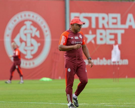 De olho no Vasco, Inter se reapresenta com dúvidas para reta final de preparação
