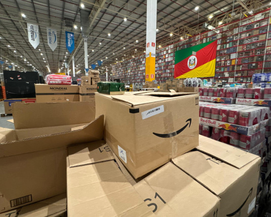 Amazon e Latam Cargo fazem acordo para entrega de pacotes em até dois dias