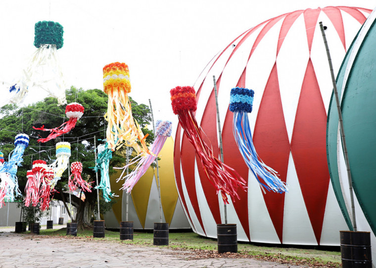 Parque j&aacute; recebe decora&ccedil;&atilde;o t&iacute;pica do pa&iacute;s asi&aacute;tico