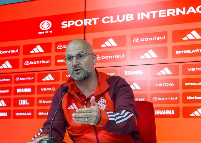 Vice-presidente de futebol está confiante na permanência de Bernabei para 2025