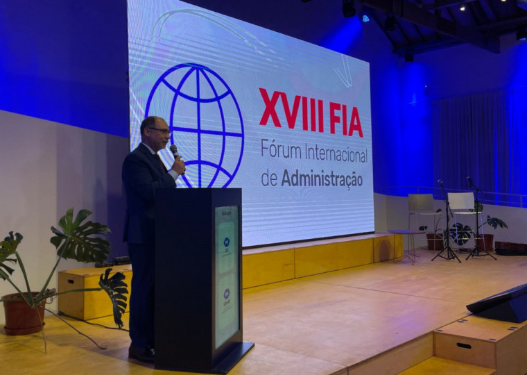 Abreu diz que o CRA-RS quer equalizar o número de palestrantes homens e mulheres