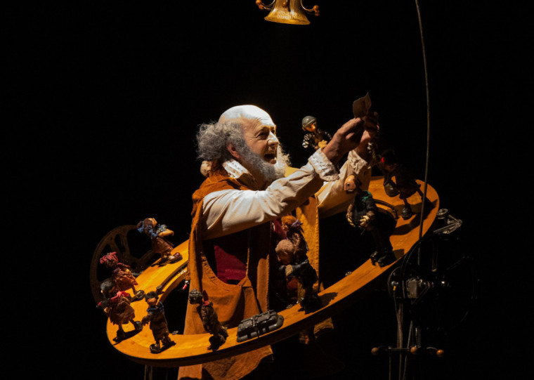 Espetáculo 'A última invenção', do grupo De pernas para o ar, tem sessão única às 19h desta sexta-feira (29), no Teatro Oficina Olga Reverbel 