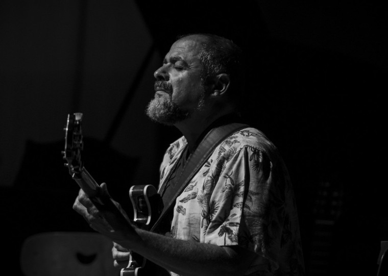 James Liberato (foto) traz seu brazilian jazz em show nesta quinta-feira (28)