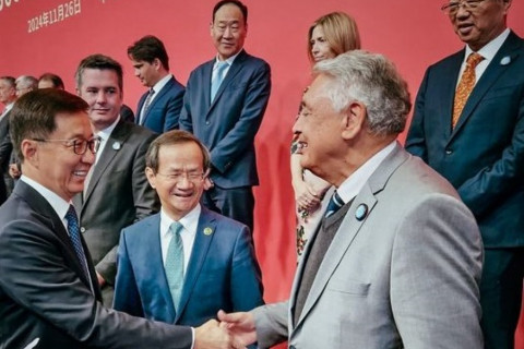 Presidente do Legislativo gaúcho encontra vice-presidente da China