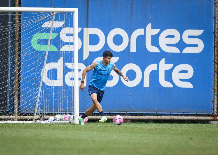 Poupado no último jogo, Villasanti é um dos reforços para o confronto