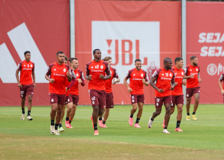 Com Borré suspenso e Valencia confirmado entre os onze, Maia pode ser única baixa surpresa