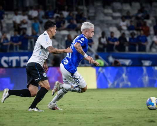 Em jogo movimentado, Grêmio empata com o Cruzeiro por 1 a 1 no Brasileirão