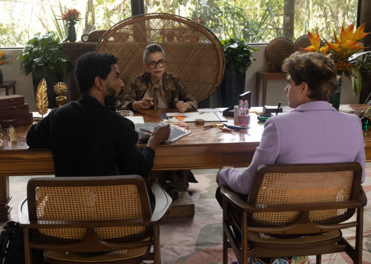 'O Clube das Mulheres de Negócios' reúne elenco de estrelas em uma crítica ácida à sociedade brasileira