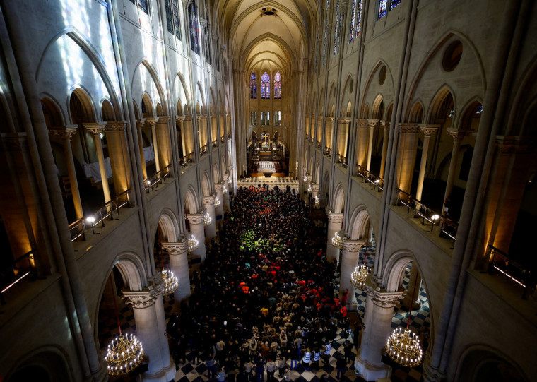 Catedral sofreu incêndio há cinco anos e meio e passou por amplo restauro e renovação