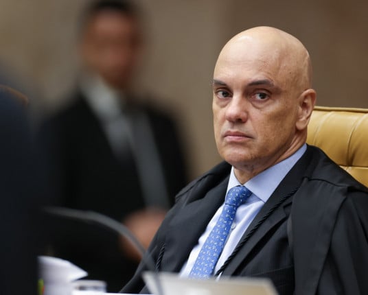 Moraes decide pela manutenção do aumento do IOF