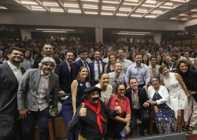 Mais de 700 alunos participaram da solenidade de boas-vindas, na Ospa, nesta segunda-feira (2)