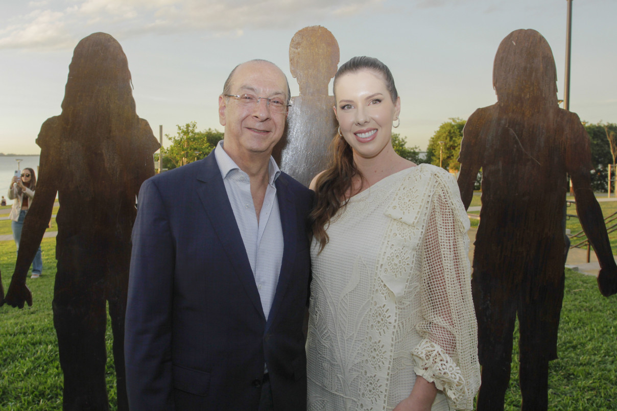 Renato Malcon e Paola Magnani  Cerim&ocirc;nia Inaugural do Monumento em homenagem aos Volunt&aacute;rios An&ocirc;nimos | EVANDRO OLIVEIRA/JC