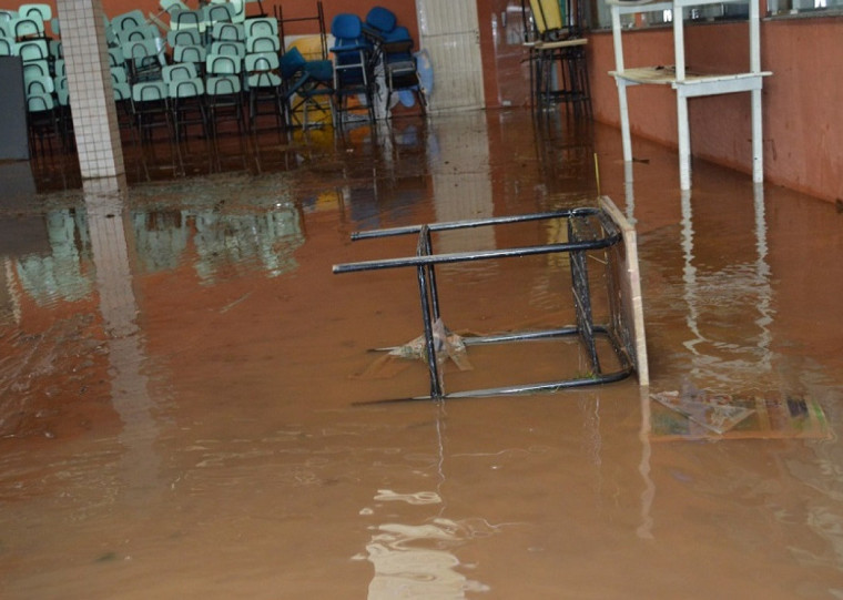 Documentário conta com diretores e alunos de escolas que foram impactadas pelas enchentes 