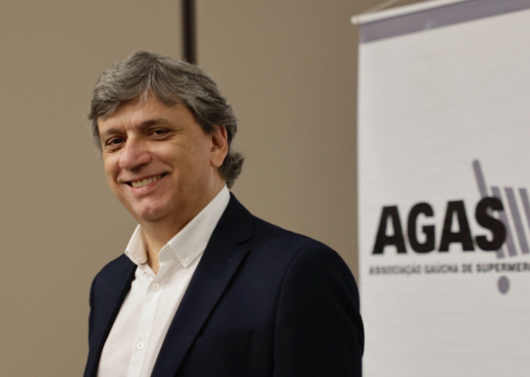 Antônio Cesa Longo espera uma maior competição entre as redes, o que deve segurar elevações de preços