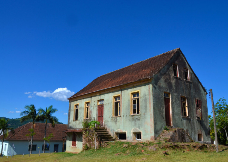 Sobrado, que era de uma igreja da cidade, foi comprado pela prefeitura