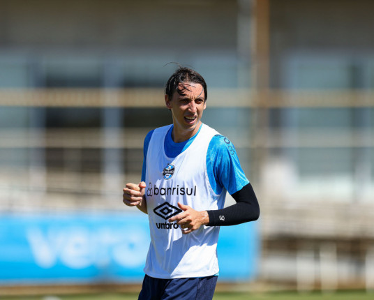 Na despedida do ídolo, Grêmio recebe o Corinthians para encerrar o ano