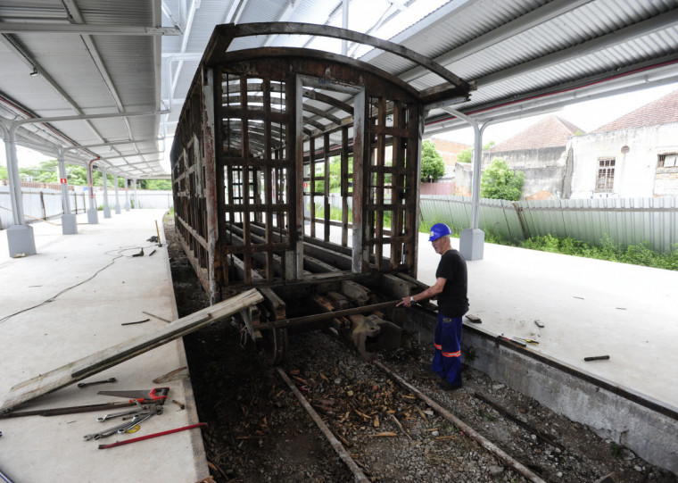 Vagão será remodelado de acordo com o original; peças serão reformadas