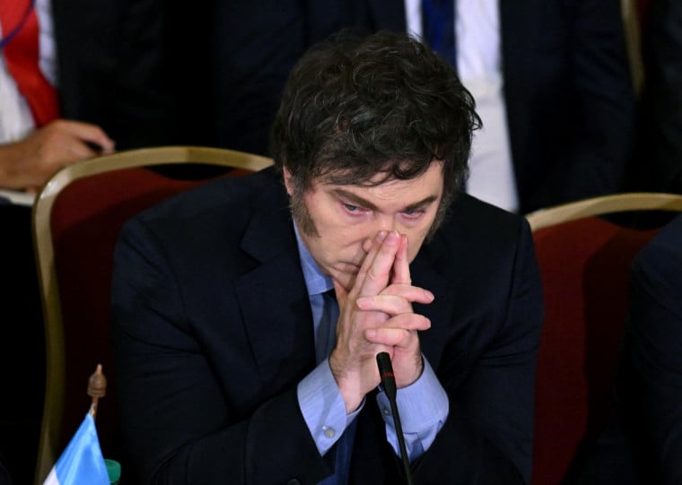 Especialistas dizem que, no no curto prazo, a saída da OMS pode gerar pressões políticas contra Milei