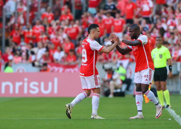 Contra o Fortaleza, dupla de ataque será mantida após a derrota para o Botafogo