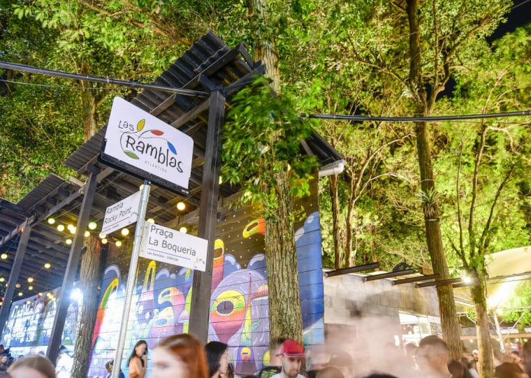 Área em Atlântida tem lojas, serviços, bares e restaurantes em 50 mil metros quadrados