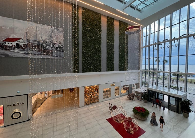Minutro Varejo - natal 2024 - decoração - Pontal Shopping - shopping centers grupo AD - compras - comércio - lojas - Porto Alegre
