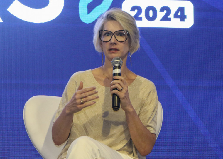 Para Samanta, população precisa estar consciente dá importância de estar ligada à rede de esgoto