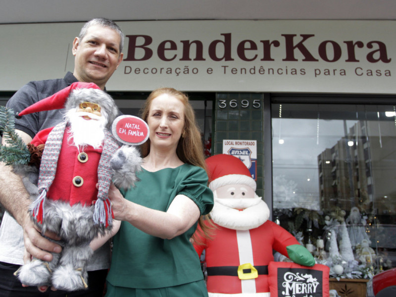 Andr&eacute; Teixeira e Carolina B&uuml;ttenbender comandam a BenderKora Foto: ANDRESSA PUFAL/ESPECIAL/JC