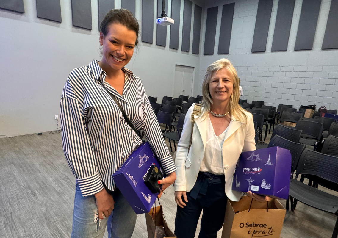 Mariana (esq.) e Anelise tamb&eacute;m ter&atilde;o a primeira experi&ecirc;ncia na NRF e est&atilde;o cheias de expectativas | PATR&Iacute;CIA COMUNELLO/ESPECIAL/JC