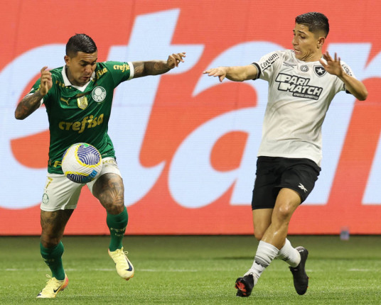 Dudu assina rescisão e encerra passagem pelo Palmeiras após dez anos