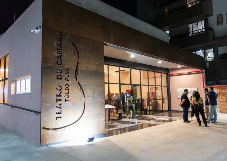 Cerimônia acontecerá no Teatro de Câmara Túlio Piva, com entrada franca