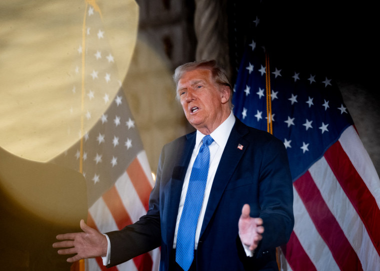 Advogados de Trump afirmam buscar responsabiliza&ccedil;&atilde;o pela interfer&ecirc;ncia eleitoral escancarada
