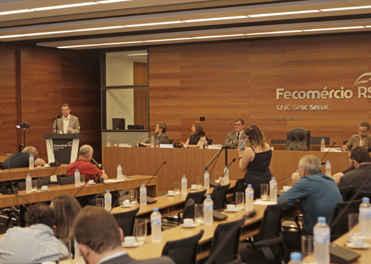 Equilíbrio fiscal, mão de obra qualificada, juros e câmbio altos são desafios para o próximo ano