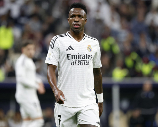 Vini Jr. se aproxima de renovação com o Real Madrid até 2030, diz jornal
