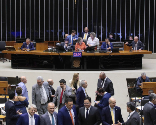 LDO é aprovada com meta fiscal zero para exercício 2025