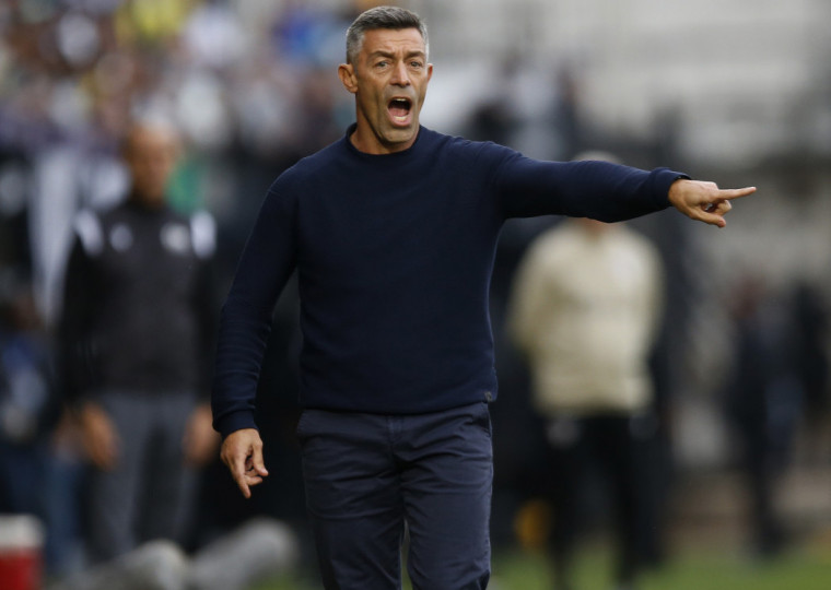 Pedro Caixinha cobra cerca de R$ 15 milhões do Peixe por rescisão de contrato