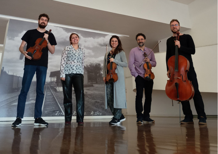 Quarteto de cordas formado por João Senna, Márcio Ceconello, Pablo Schinke e Renata Bernardino, contará com a participação especial da cantora lírica Carol Braga