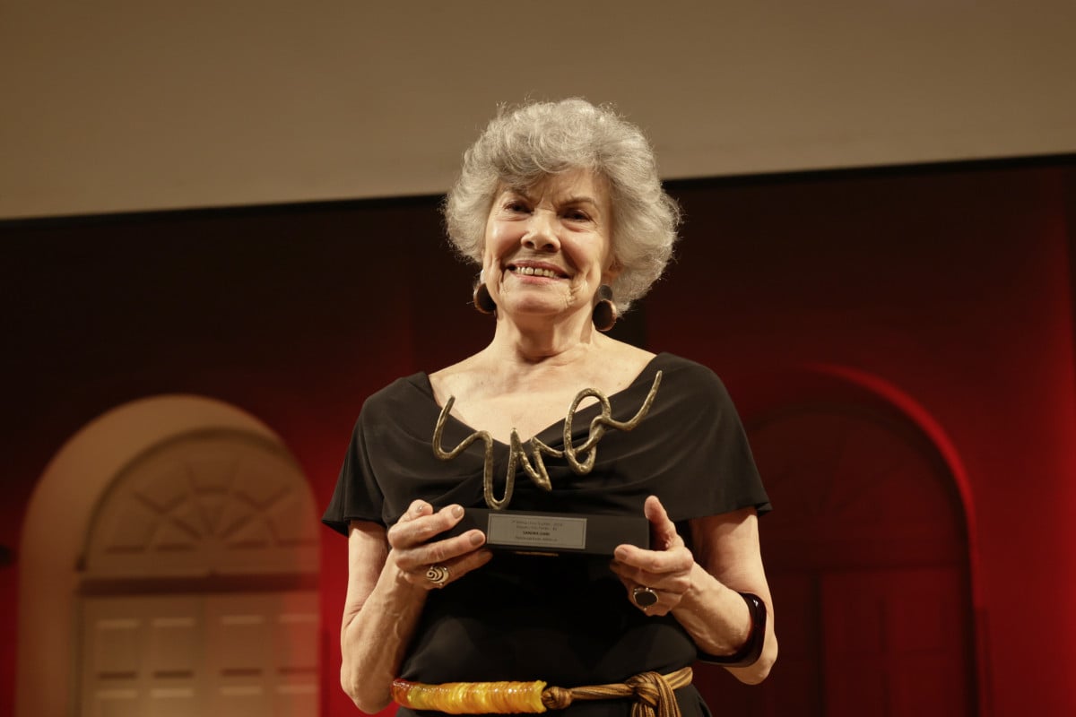 Sandra Dani, na entrega do Trof&eacute;u Eva Sopher pela Funda&ccedil;&atilde;o Theatro S&atilde;o Pedro | T&Acirc;NIA MEINERZ/JC