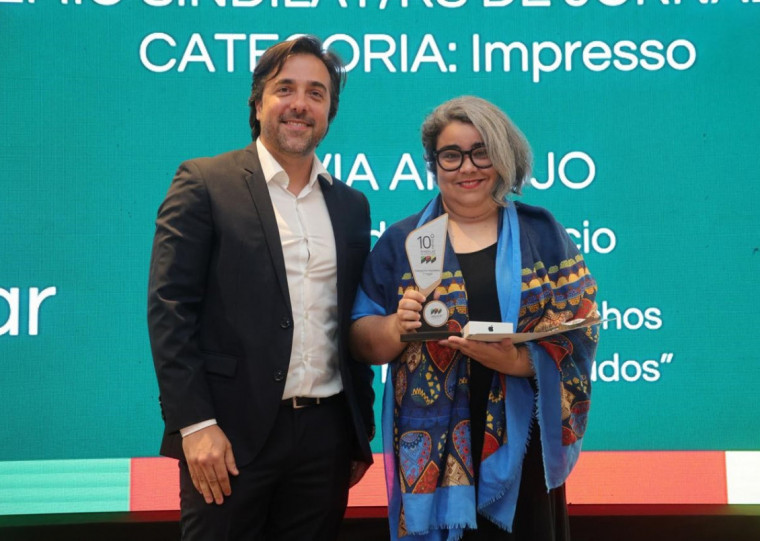 A jornalista Lívia Araújo ficou em primeiro lugar na categoria Impresso