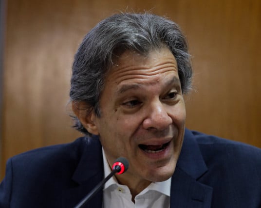 Haddad diz que foi feito recálculo e ampliação de isenção do IR custará R$ 27 bilhões