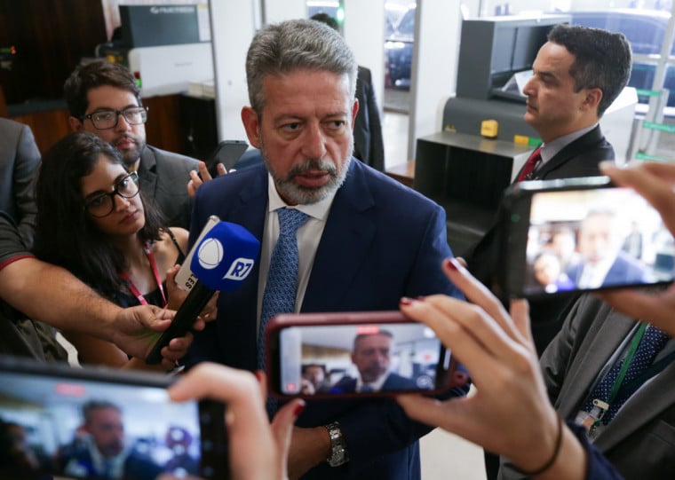 Deputado disse que não descarta fechar o relatório final do projeto que eleva a faixa de isenção do Imposto de Renda para R$ 5.000 ainda nesta semana