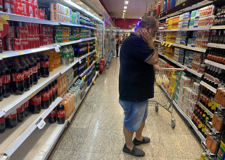 Preço da Coca-Cola é praticamente o mesmo nos dois locais