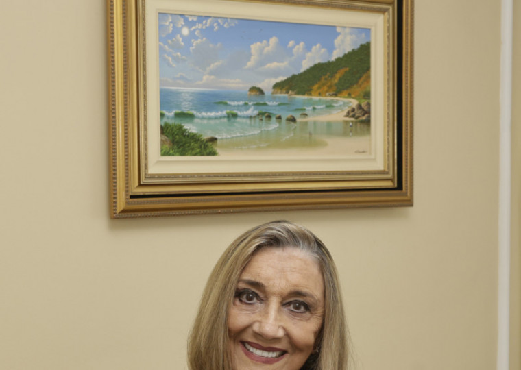 Sáloa Neme da Silva. Advogada. Coluna Olha Só