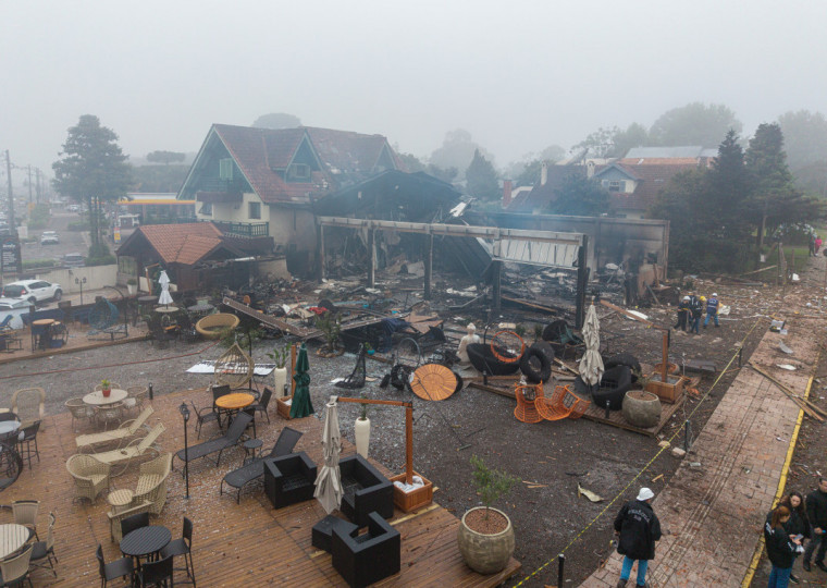 
Imagens aéreas da área da queda do avião em Gramado