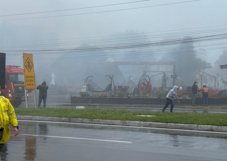 Desastre aéreo causou comoção na cidade, que fica lotada por conta da intensa programação de Natal