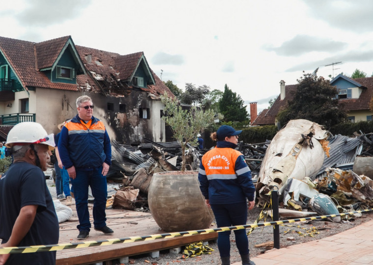 Além das 10 vítimas fatais, acidente deixou 17 pessoas feridas, das quais duas seguem internadas 