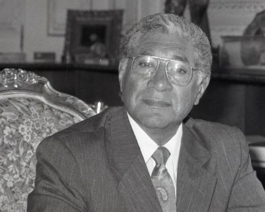 Meu cúmplice, Collares