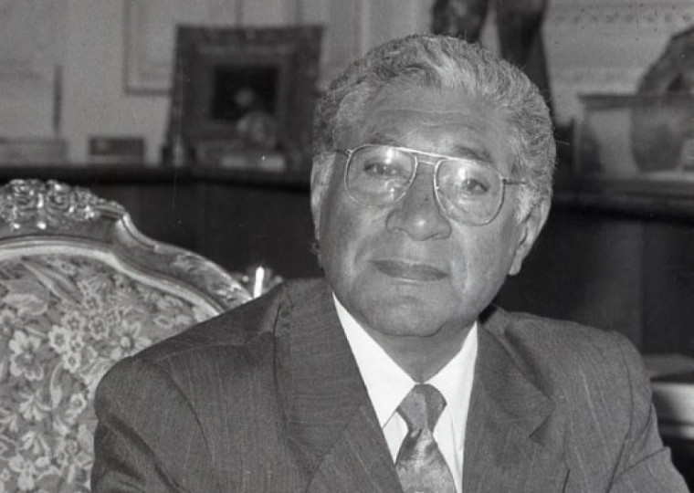 Num misto de constrangimento e cumplicidade, aprendi que nunca será possível enganar um bageense