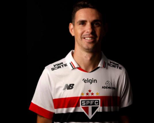 Oscar deve usar a camisa 8 em seu retorno ao São Paulo