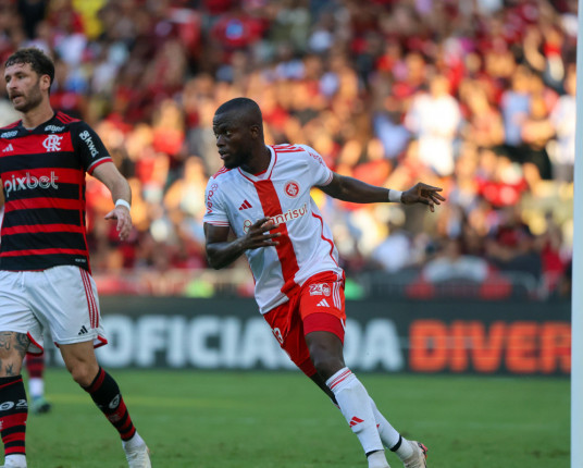 Valencia interessa o Flamengo e pode deixar o Inter em 2025